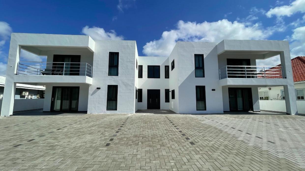 빌렘스타트 Whitehouse Boulevard, Close To Mambo Beach And City Centre 아파트 외부 사진