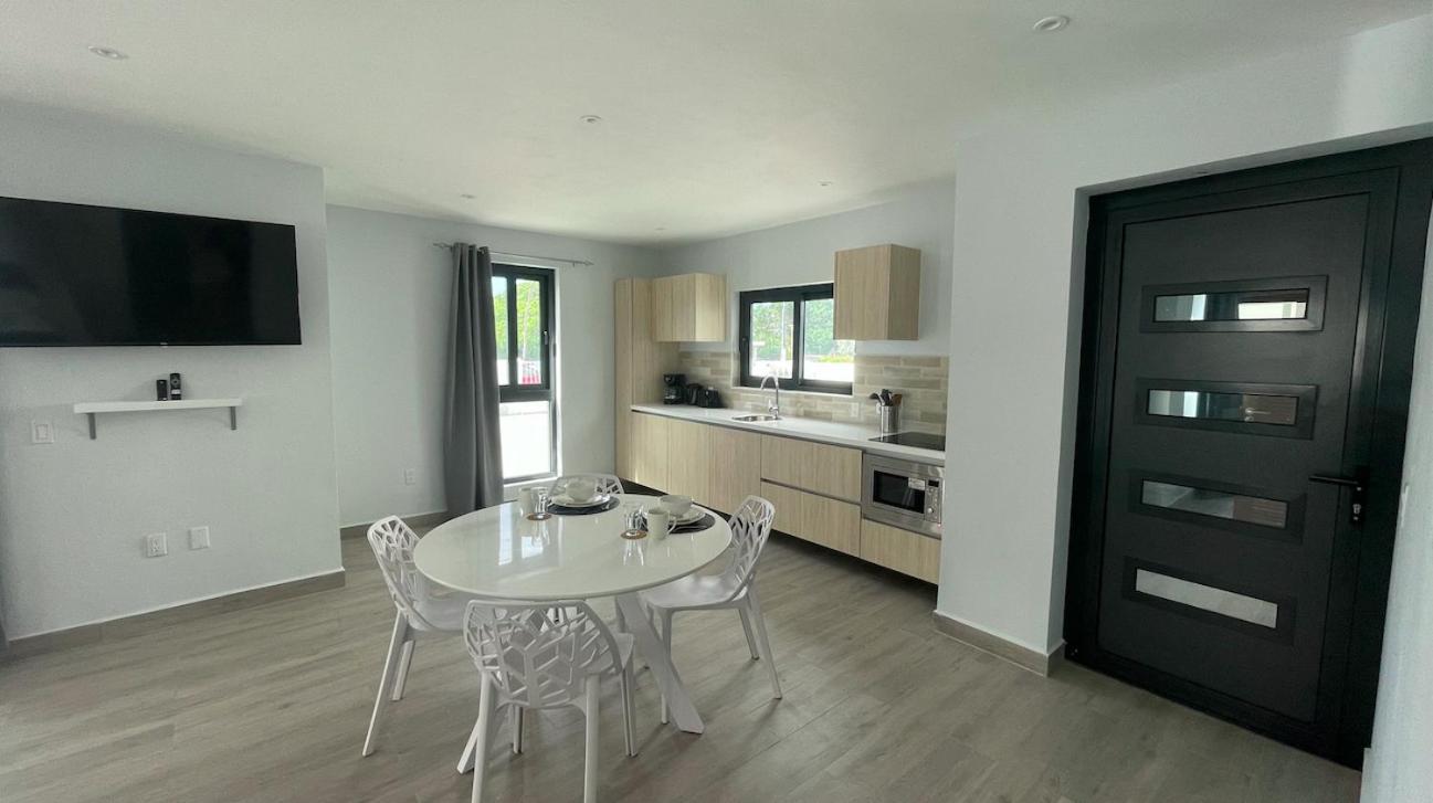 빌렘스타트 Whitehouse Boulevard, Close To Mambo Beach And City Centre 아파트 외부 사진