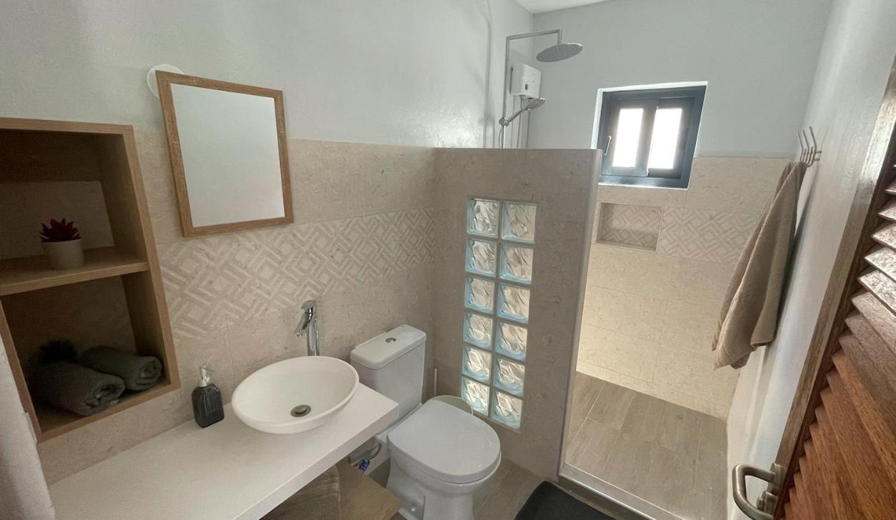 빌렘스타트 Whitehouse Boulevard, Close To Mambo Beach And City Centre 아파트 외부 사진
