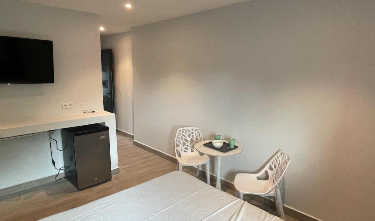 빌렘스타트 Whitehouse Boulevard, Close To Mambo Beach And City Centre 아파트 외부 사진