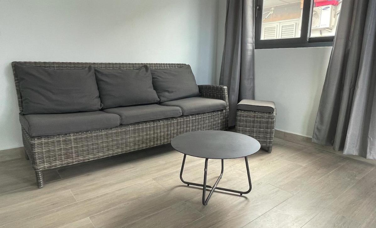 빌렘스타트 Whitehouse Boulevard, Close To Mambo Beach And City Centre 아파트 외부 사진