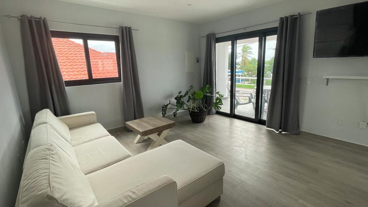 빌렘스타트 Whitehouse Boulevard, Close To Mambo Beach And City Centre 아파트 외부 사진
