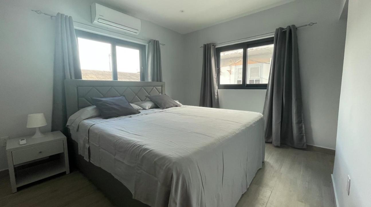빌렘스타트 Whitehouse Boulevard, Close To Mambo Beach And City Centre 아파트 외부 사진
