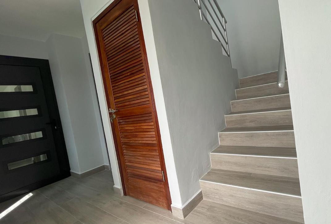 빌렘스타트 Whitehouse Boulevard, Close To Mambo Beach And City Centre 아파트 외부 사진
